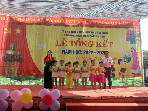 chung thuongr hs.jpg