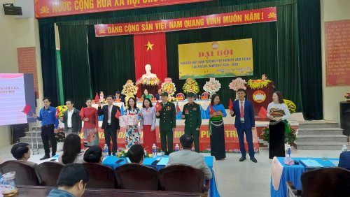chúc mừng đh.jpg