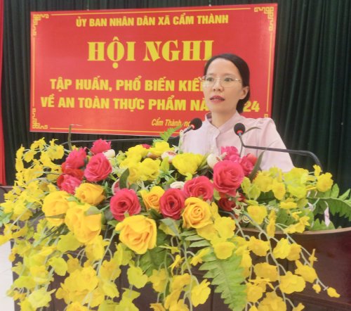 bà huyện.jpg